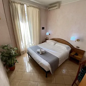 2* Hotel Resi