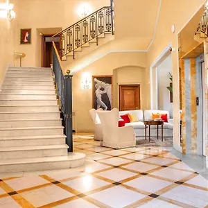 https://grand-bastiani.it-tuscanyhotel.com